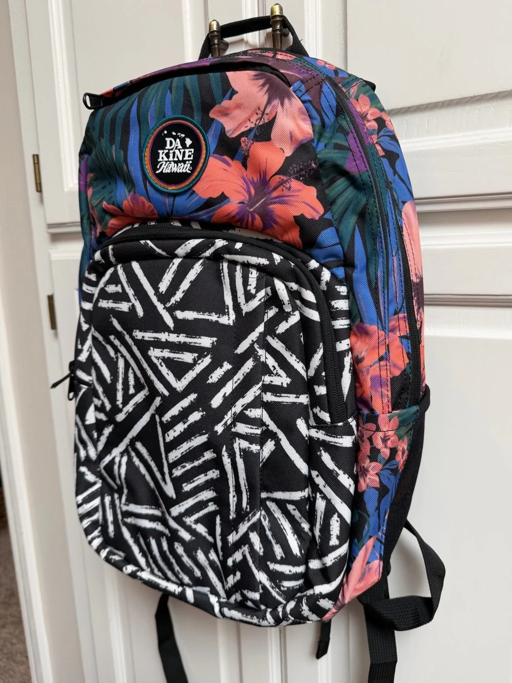Dakine Campus 25L Backpack Medium Size Hawaiian Tropidelic Print